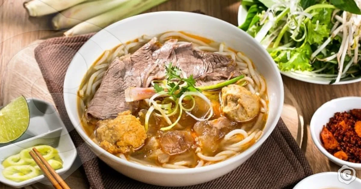 Phở bò tái